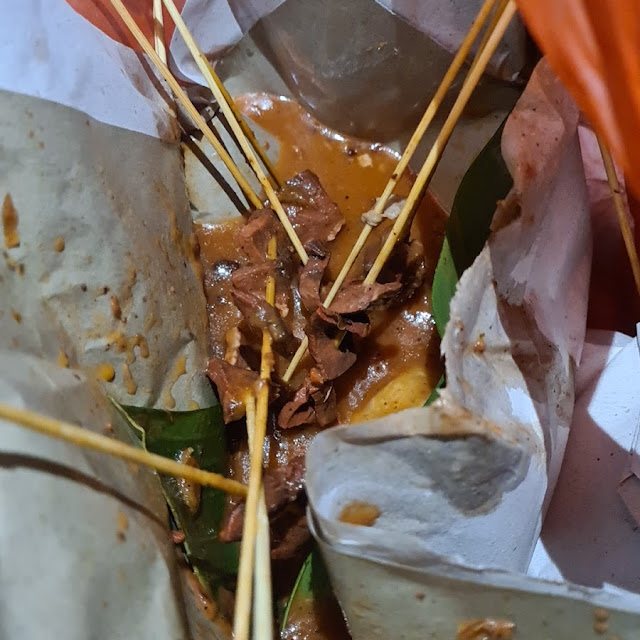Sate Padang Bau Busuk