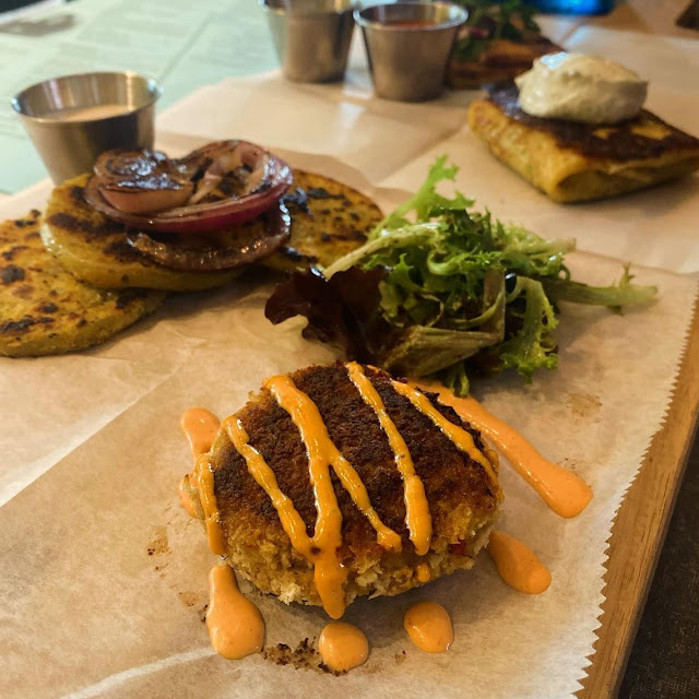 Crab Cake Benedict
