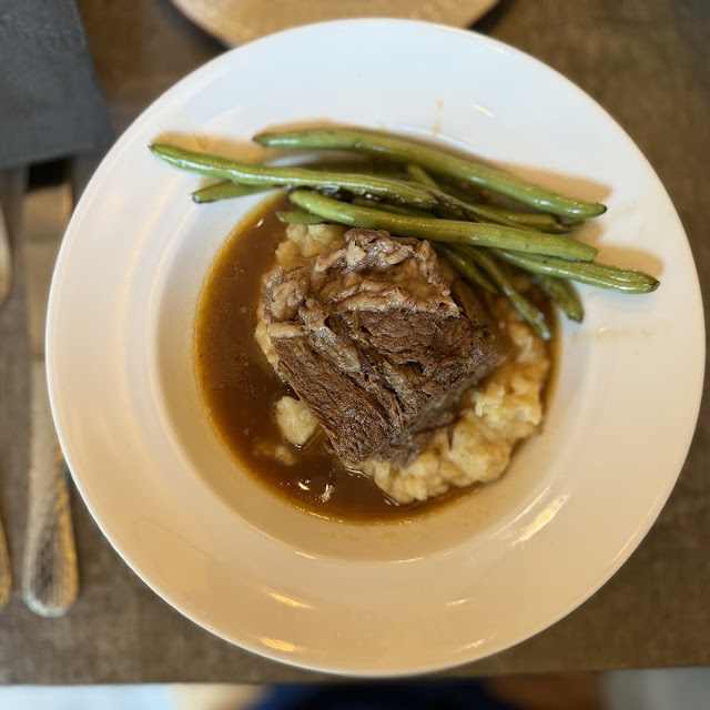 Short Rib with Mashed Potatoes