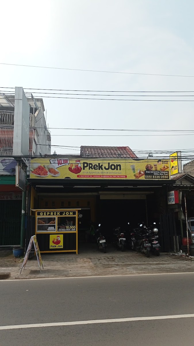 Geprek Jon x Papa Risol Wendit
