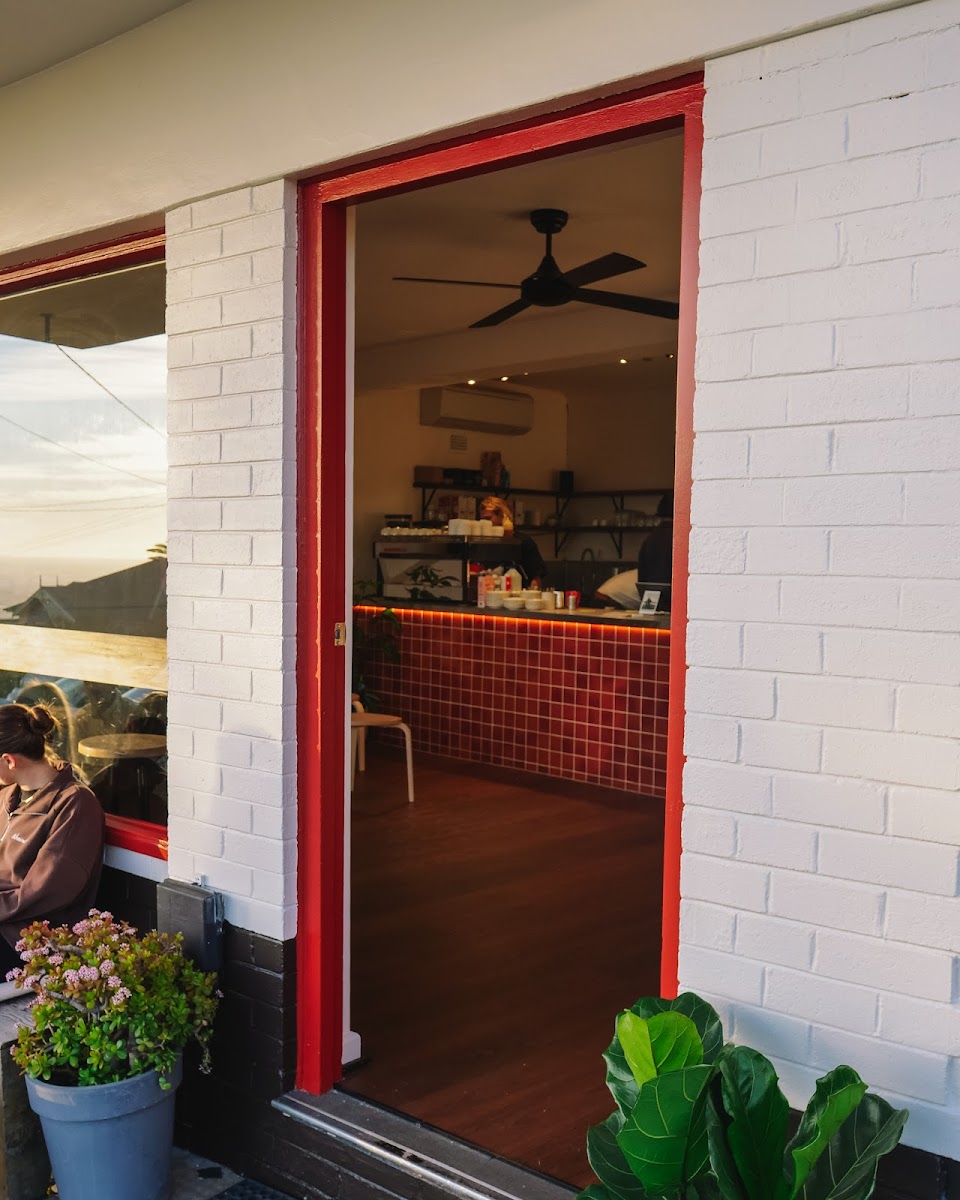 LITTLE EARTH COFFEE