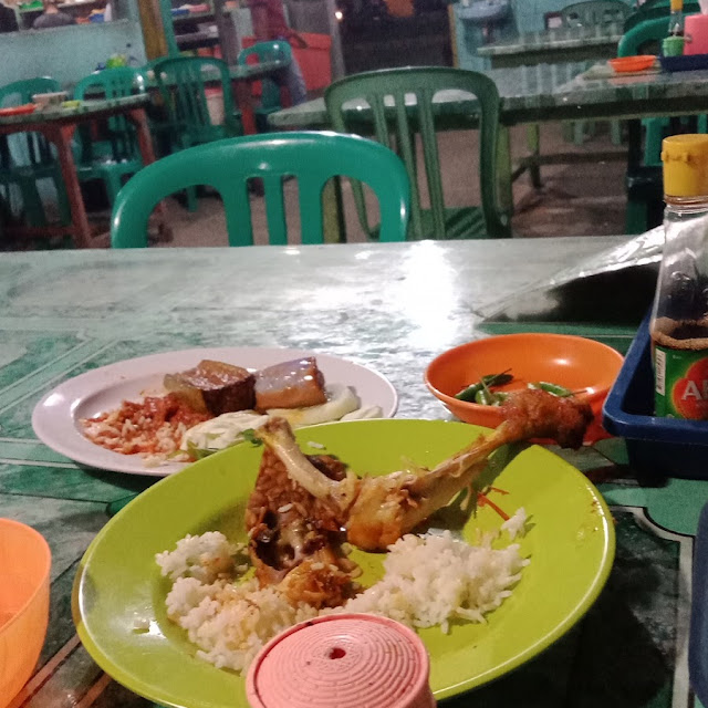 Ayam Penyet