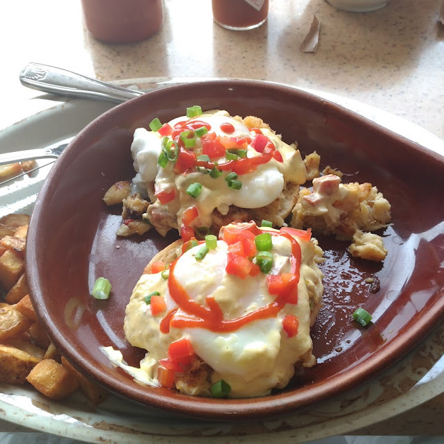 Another Broken Egg Pepper Sauce