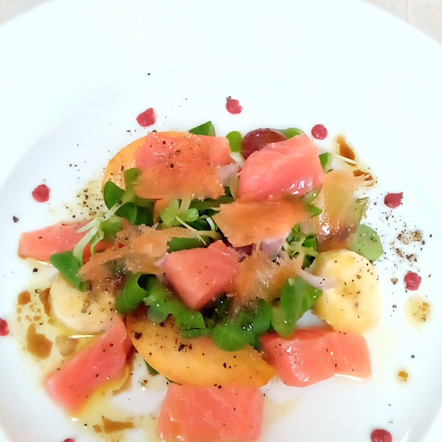 Lachs Auf Salat Exotisch