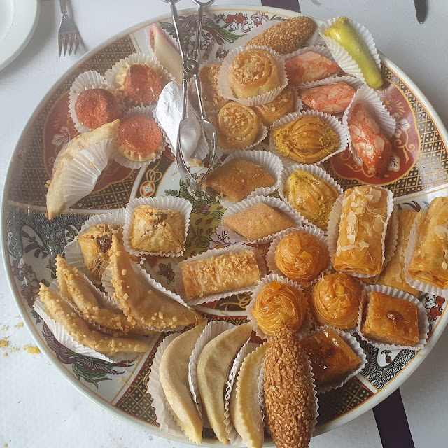 Plateau de Pâtisseries Marocaines