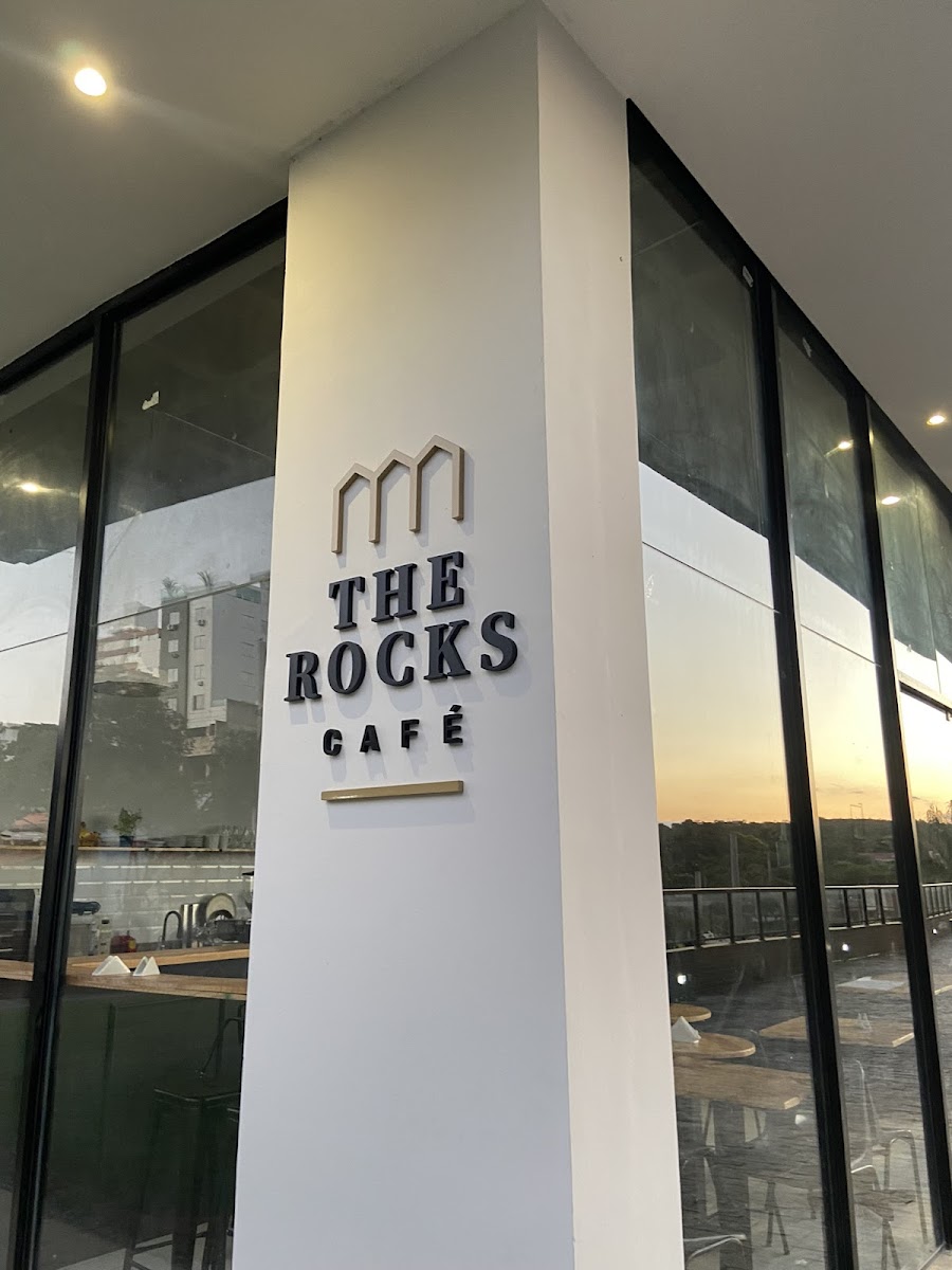 The Rocks Café
