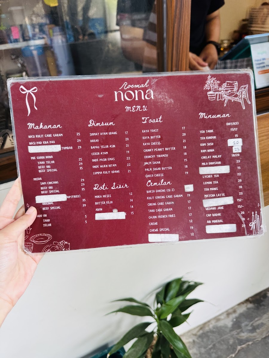 Roemah Nona Menu 9