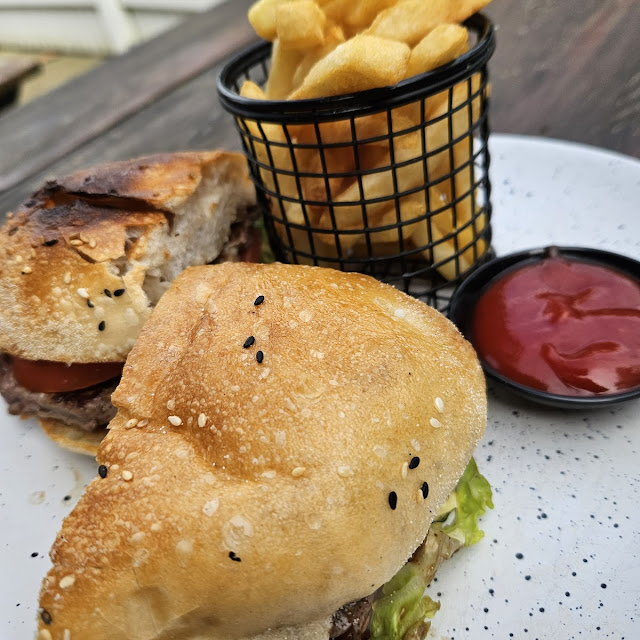 Lunch Burger