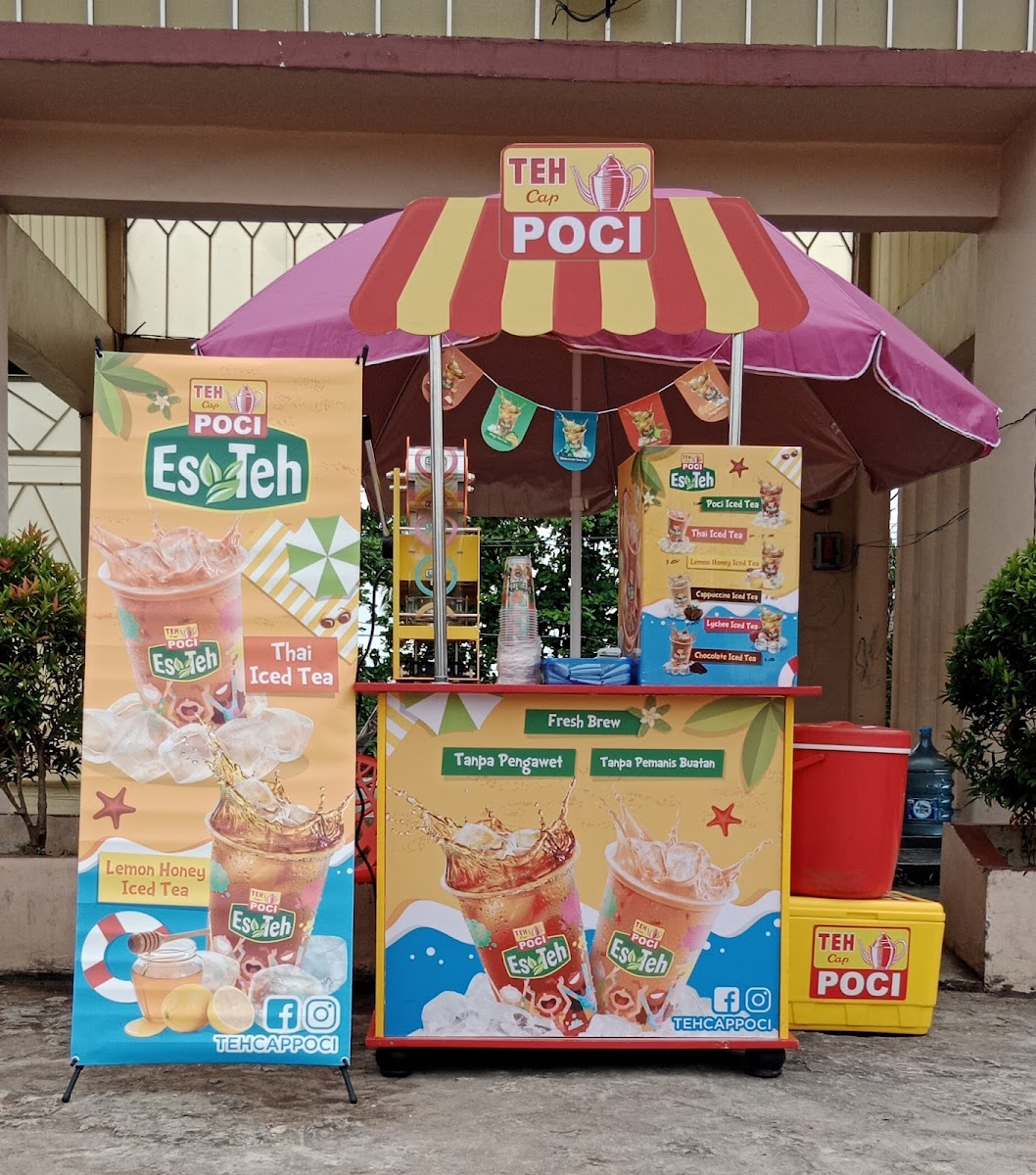 TEH POCI LAPANGAN KONI