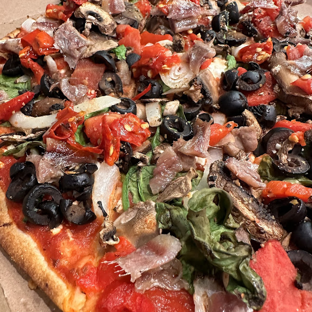 Thin Crust Pacific Veggie Pizza