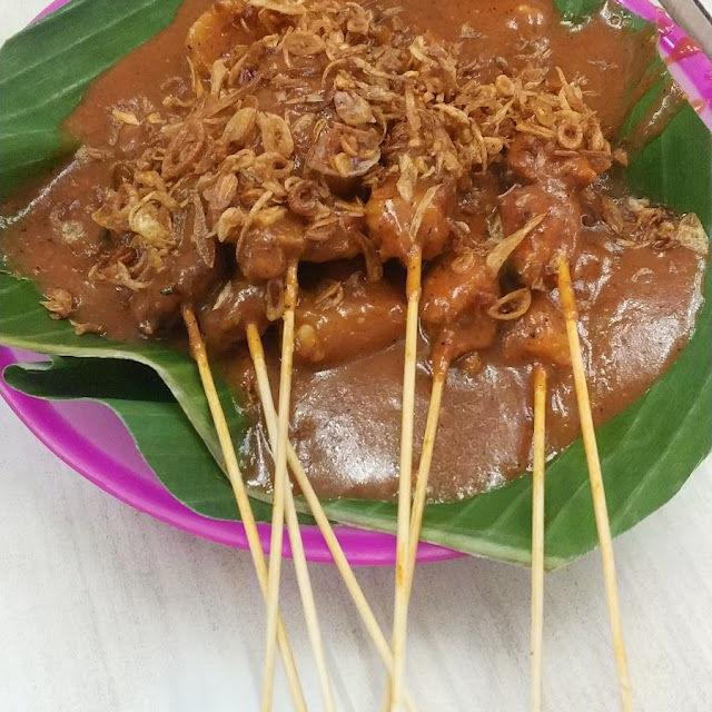 Kwetiau Goreng Seafood Sate Padang