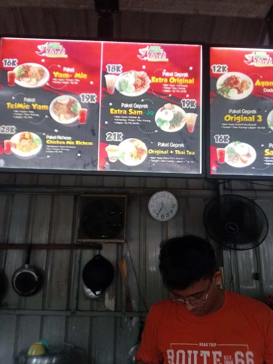 Ayam Geprek Jebret Menu 4