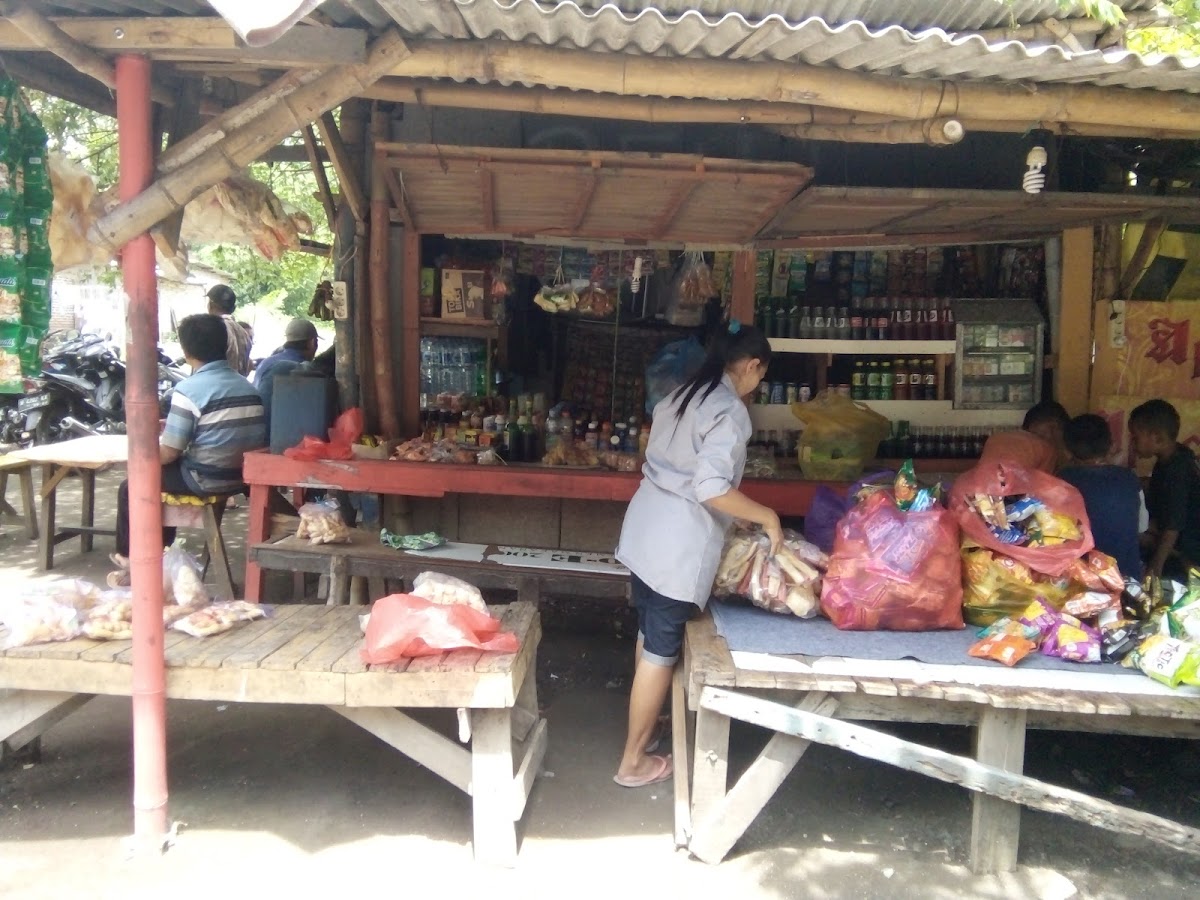 Warung Kopi Yu Dewi