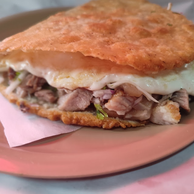 Gordita Con Quesillo