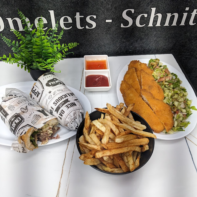 schnitzel plate שניצל צלחת