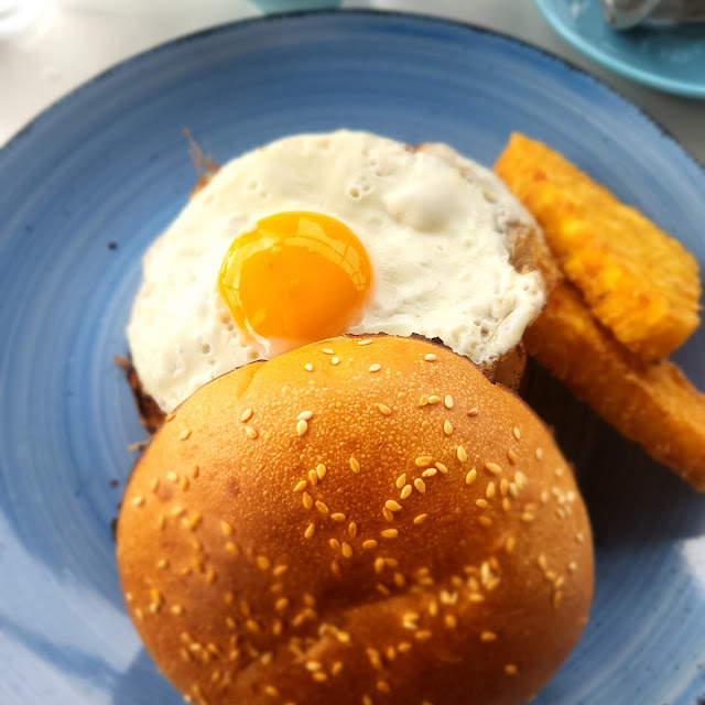 Brekkie Burger