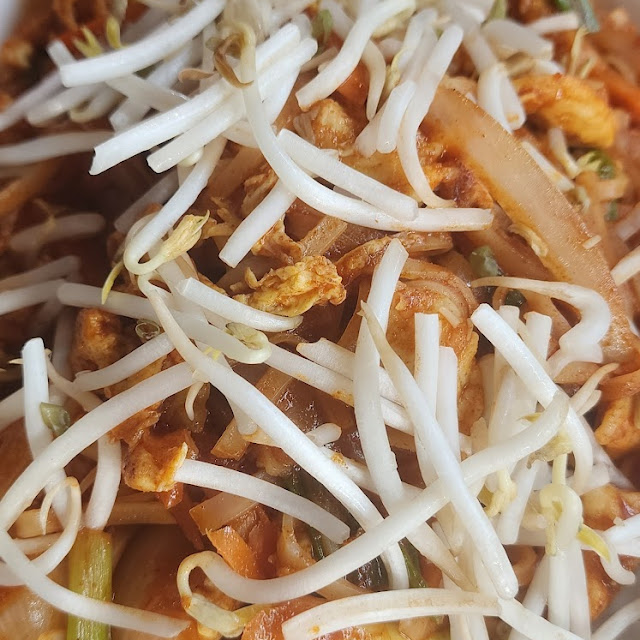 Chicken Pad Thai