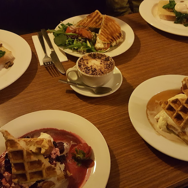 Waffles with Fruit