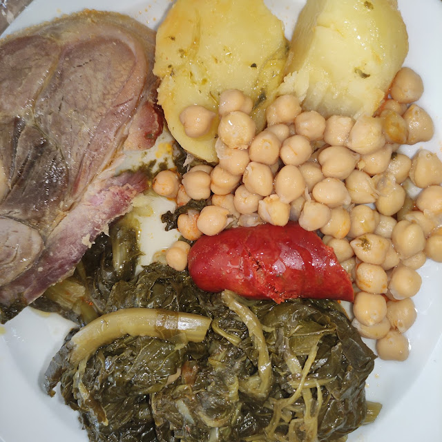 Lacón Con Grelos