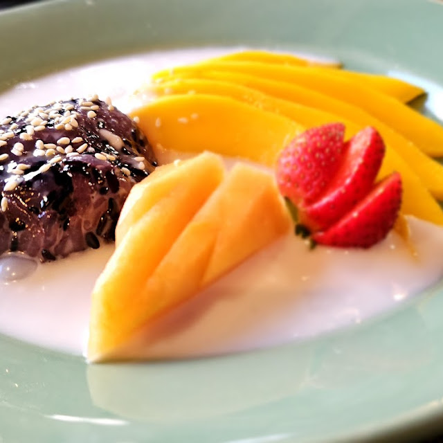 Covonut Black Sticky Rice Dessert Delicios