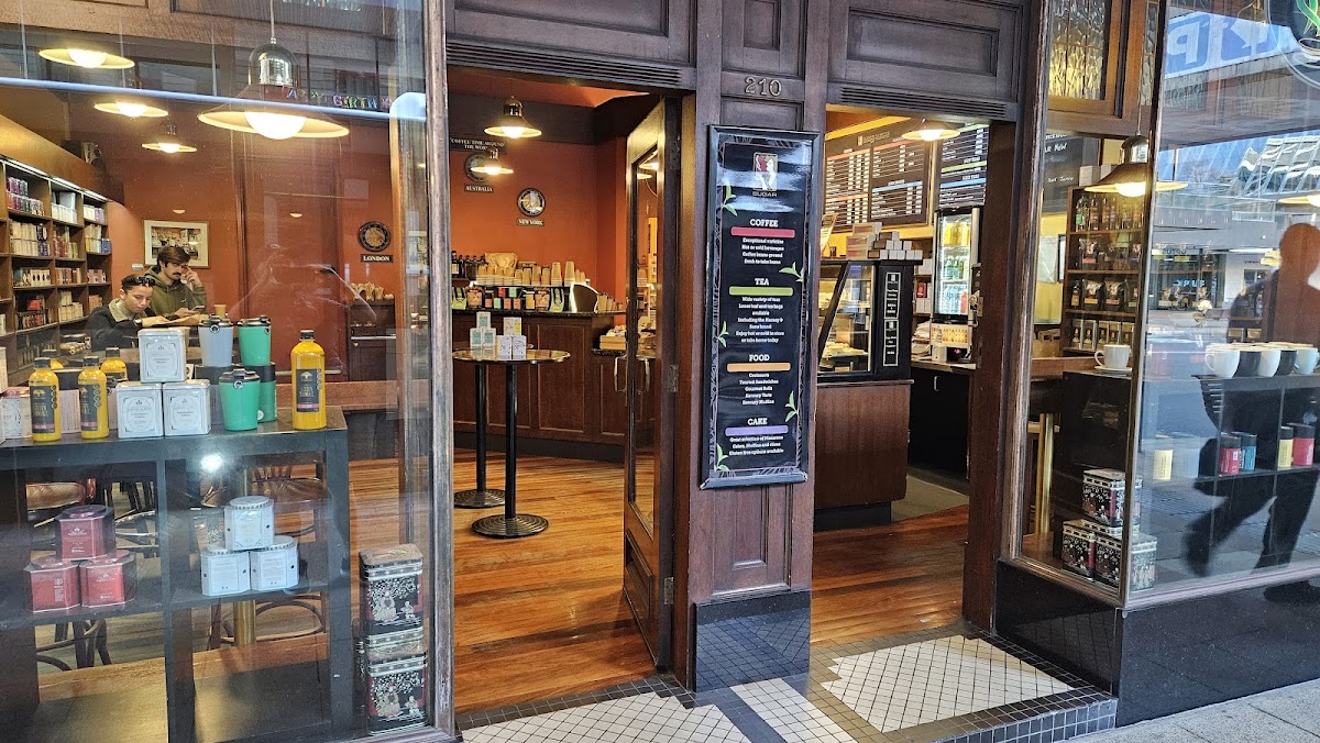 Sugar 'N Spice Cafe
