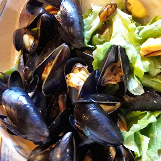 Moules Salade