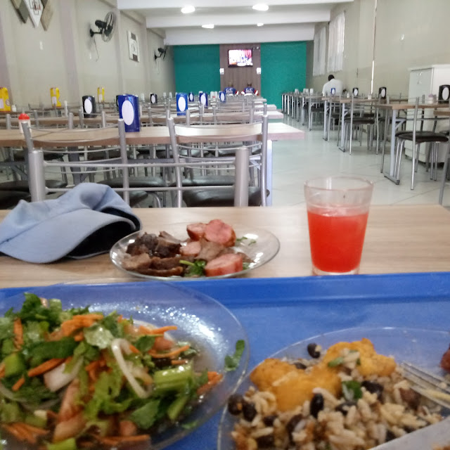 Feijão Preto Com Arroz Churrasco E Salada